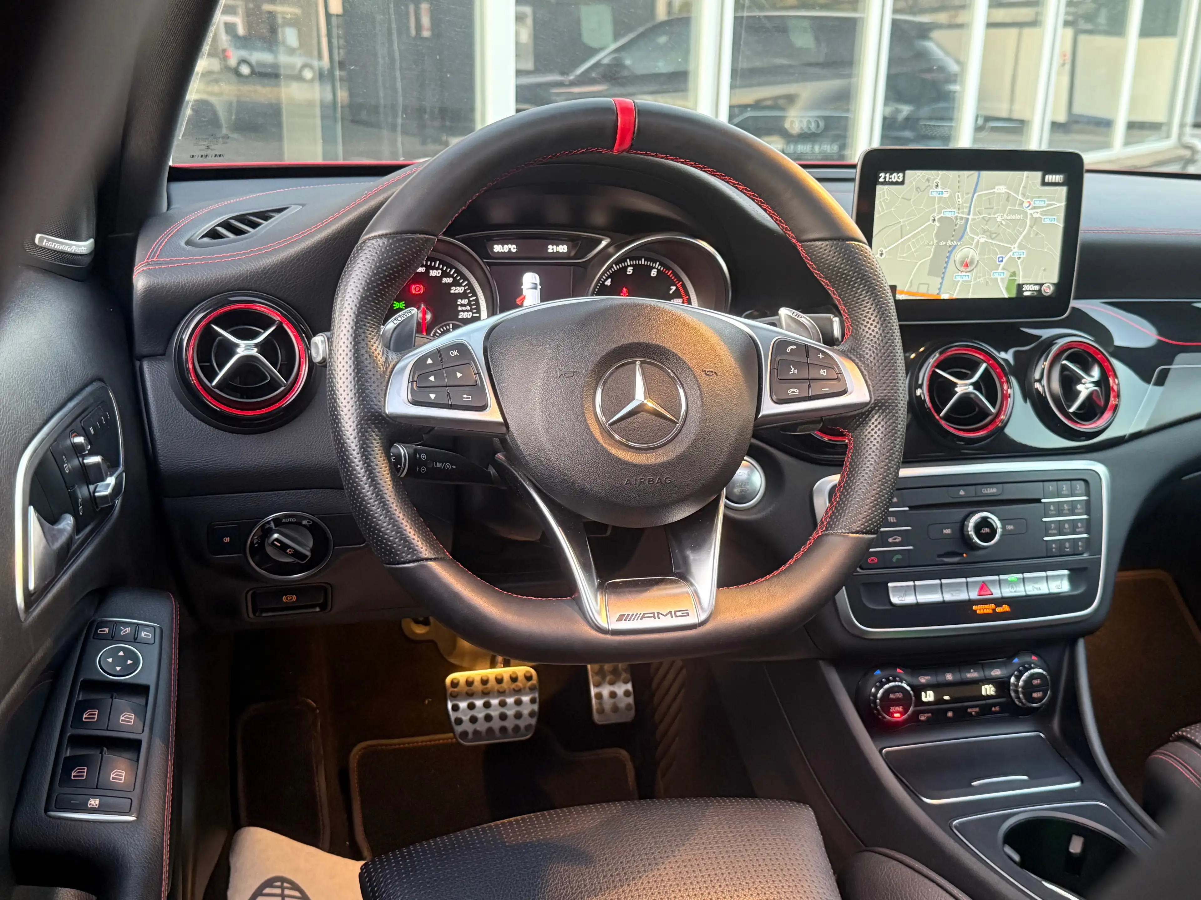 Mercedes-Benz GLA 200 AMG 45 Toit Pano Navi  Garantie Total — photo 14