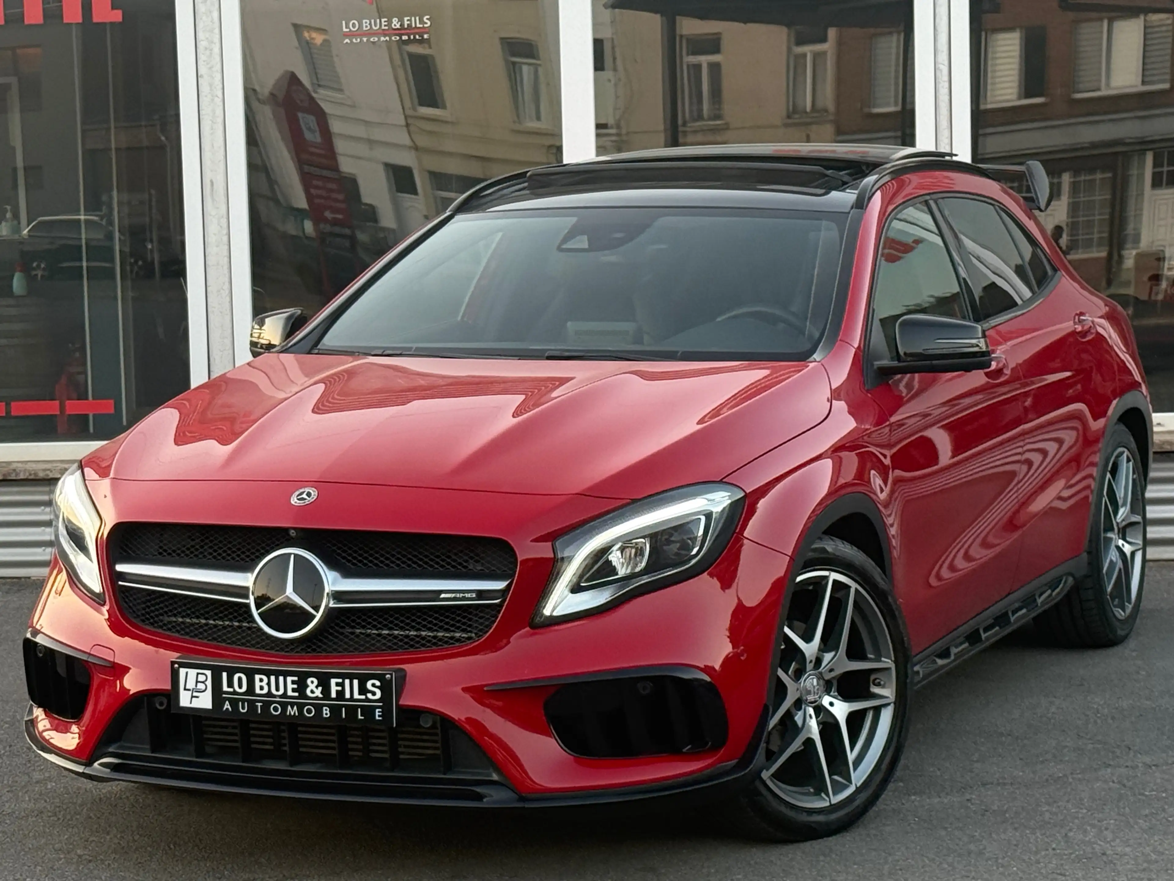 Mercedes-Benz GLA 200 AMG 45 Toit Pano Navi Garantie Total