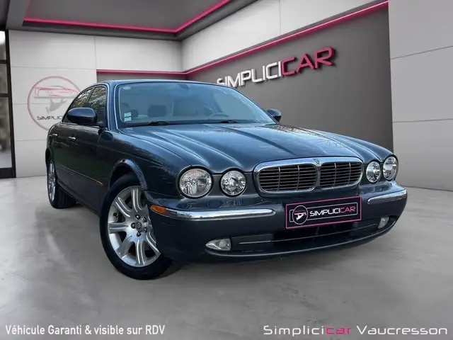 Jaguar XJ8 XJ8 3.5 V8 SOVEREIGN