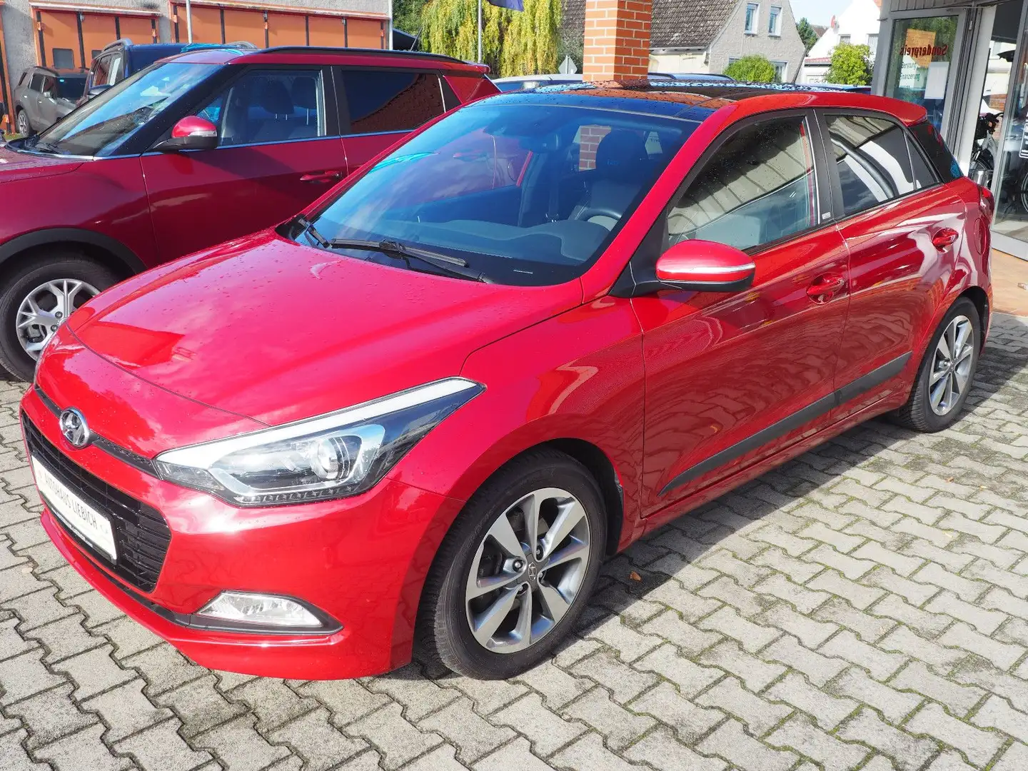Hyundai i20 blue Passion Rot - 1