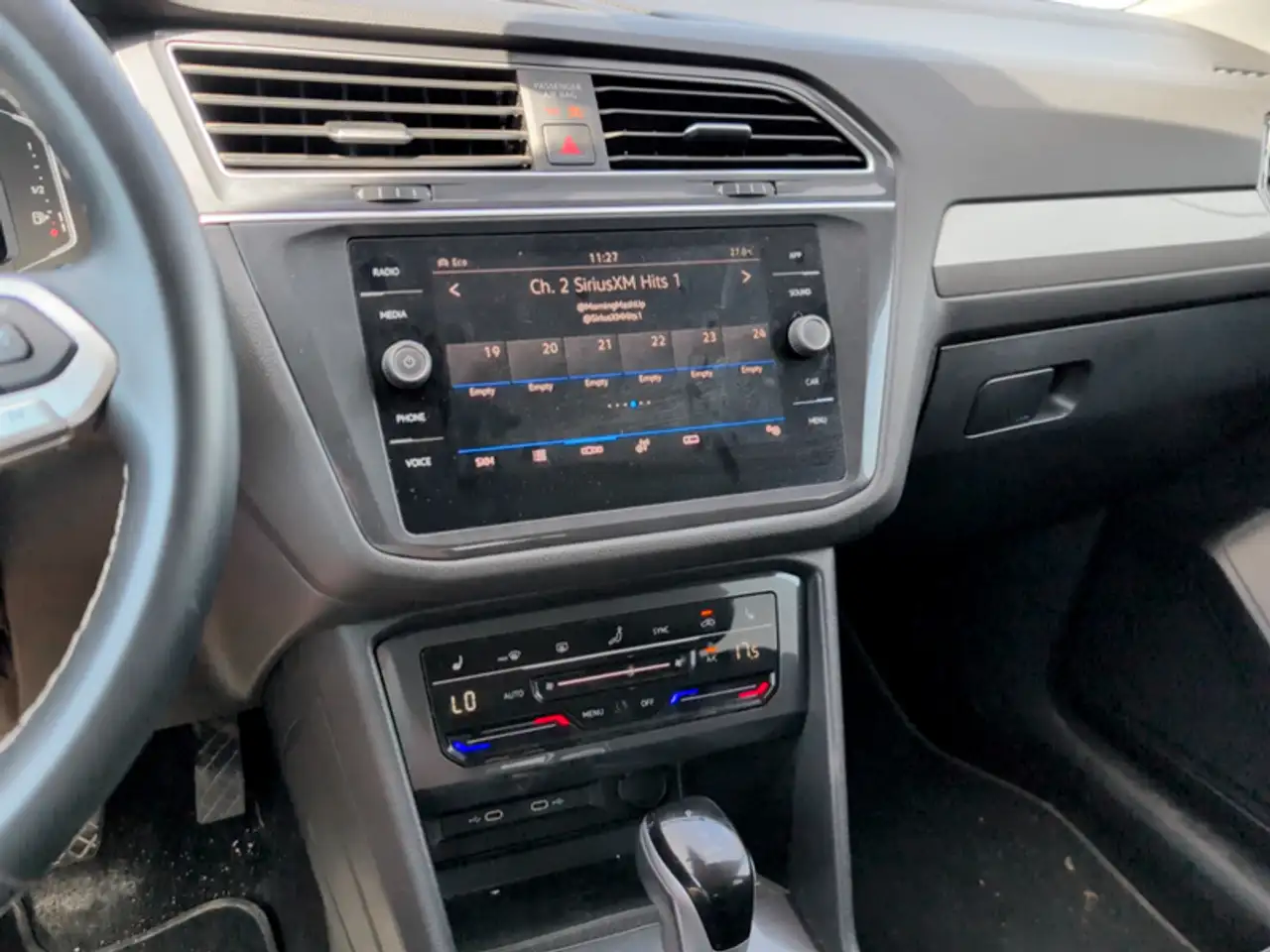 Volkswagen Tiguan снимка Volkswagen Tiguan