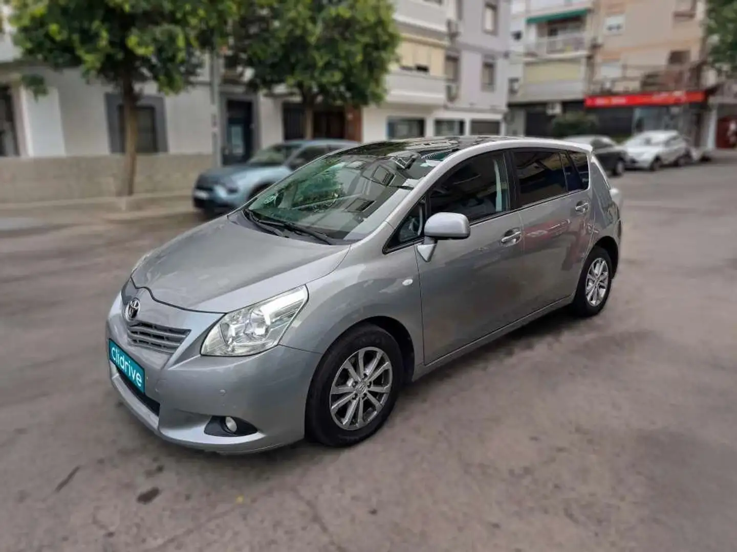 Toyota Verso 2.0D4D Active Gris - 2