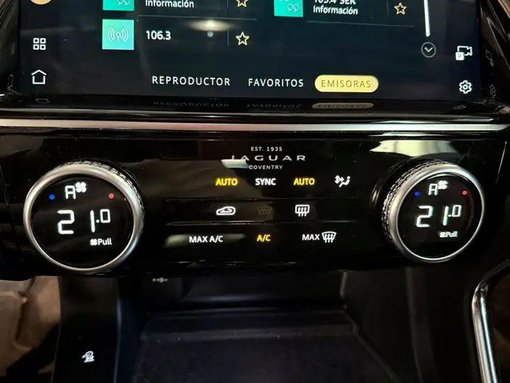 Jaguar E-Pace 2022, foto 23