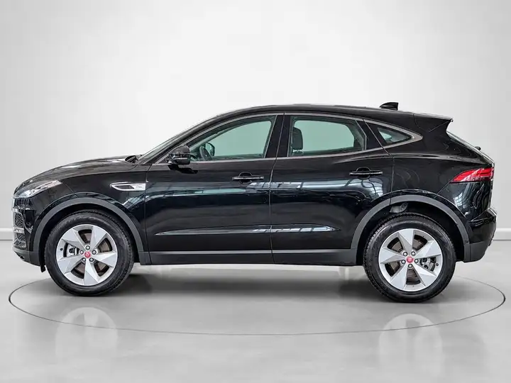 Jaguar E-Pace 2022, foto 6