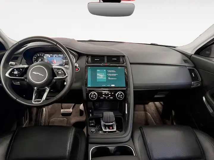 Jaguar E-Pace 2022, foto 9