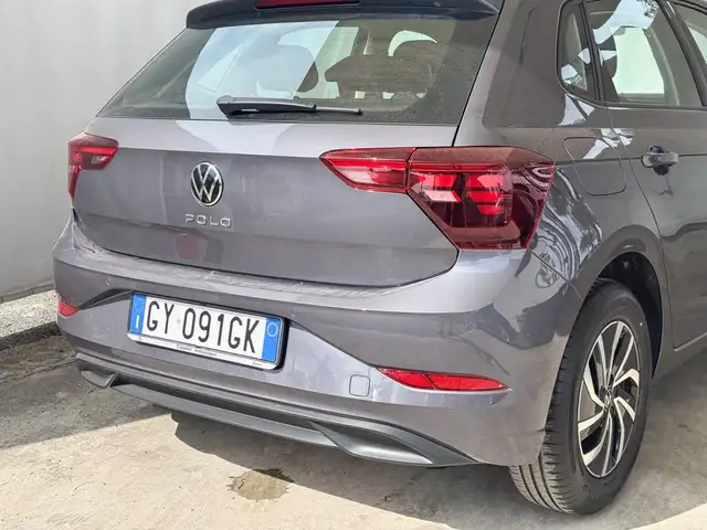 Volkswagen Polo view 18
