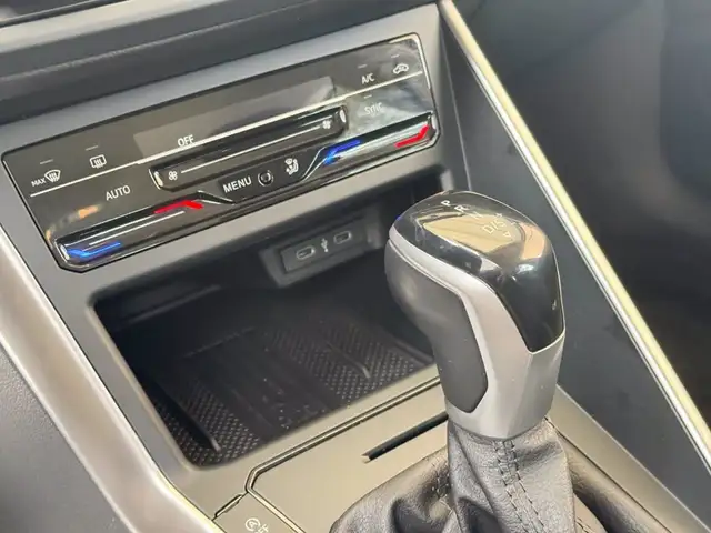 Volkswagen Polo view 25