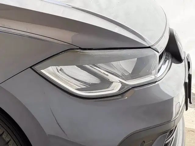 Volkswagen Polo view 14