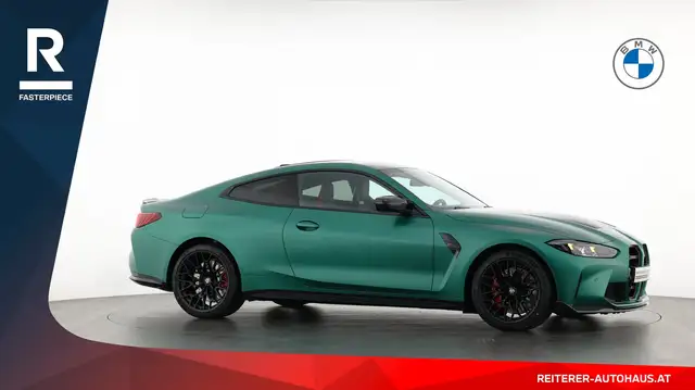 BMW M4 view 7
