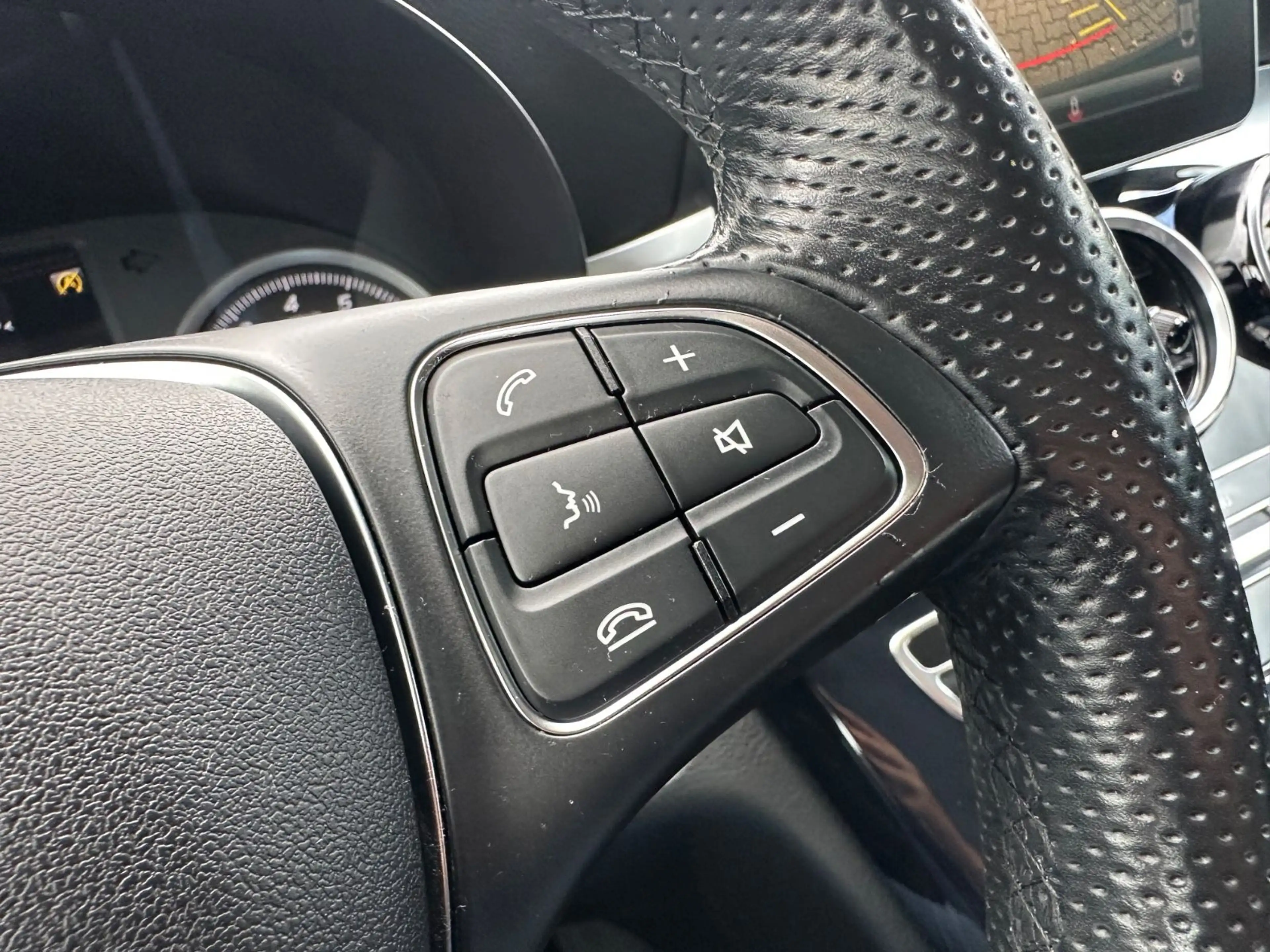 Mercedes-Benz C 200 Coupe Aut. 2.Hd Navi LED Kam SHZ Temp 18" — photo 22