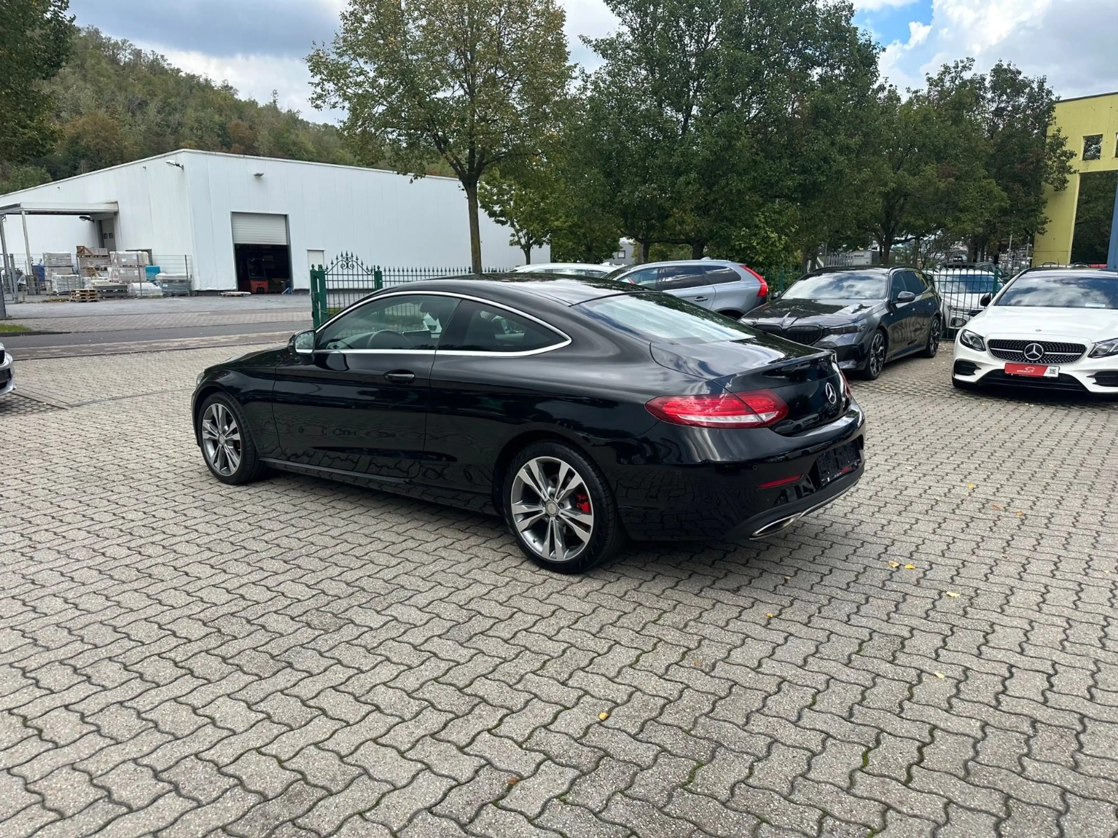 Mercedes-Benz C 200 Coupe Aut. 2.Hd Navi LED Kam SHZ Temp 18" — photo 5