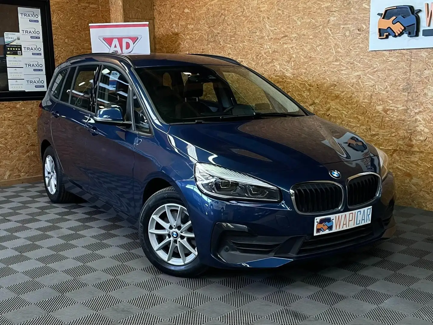 BMW 218 GranTourer 218i *Cuir chauffant*Navi*Caméra* Blauw - 1