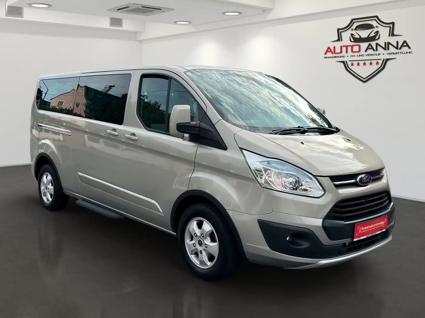 Ford Tourneo Custom L2H1 Titanium 2,2 TDCi **1-Besitz**Finanzierung m Gold - 2