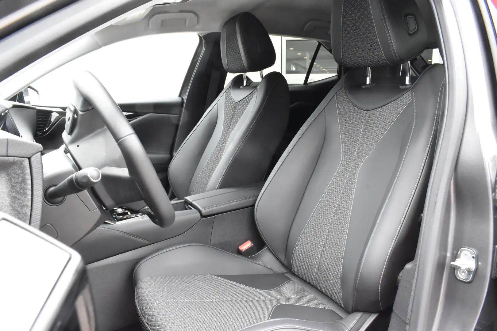 DS Automobiles DS 4 PureTech 130 EAT8 Bastille Navi | Airco | Camera | Grijs - 2