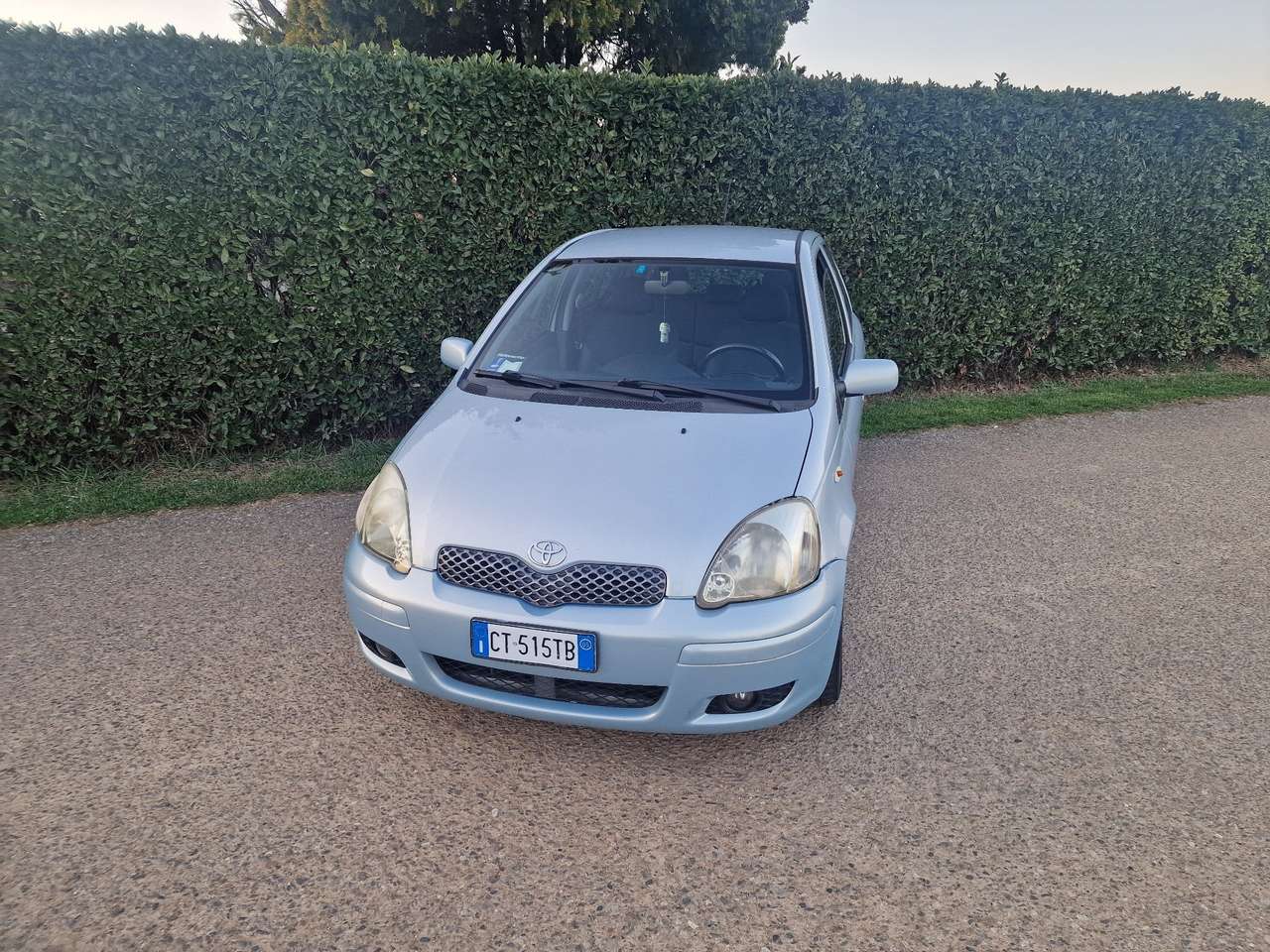 Toyota Yaris 5p 1.3 Sol Blue