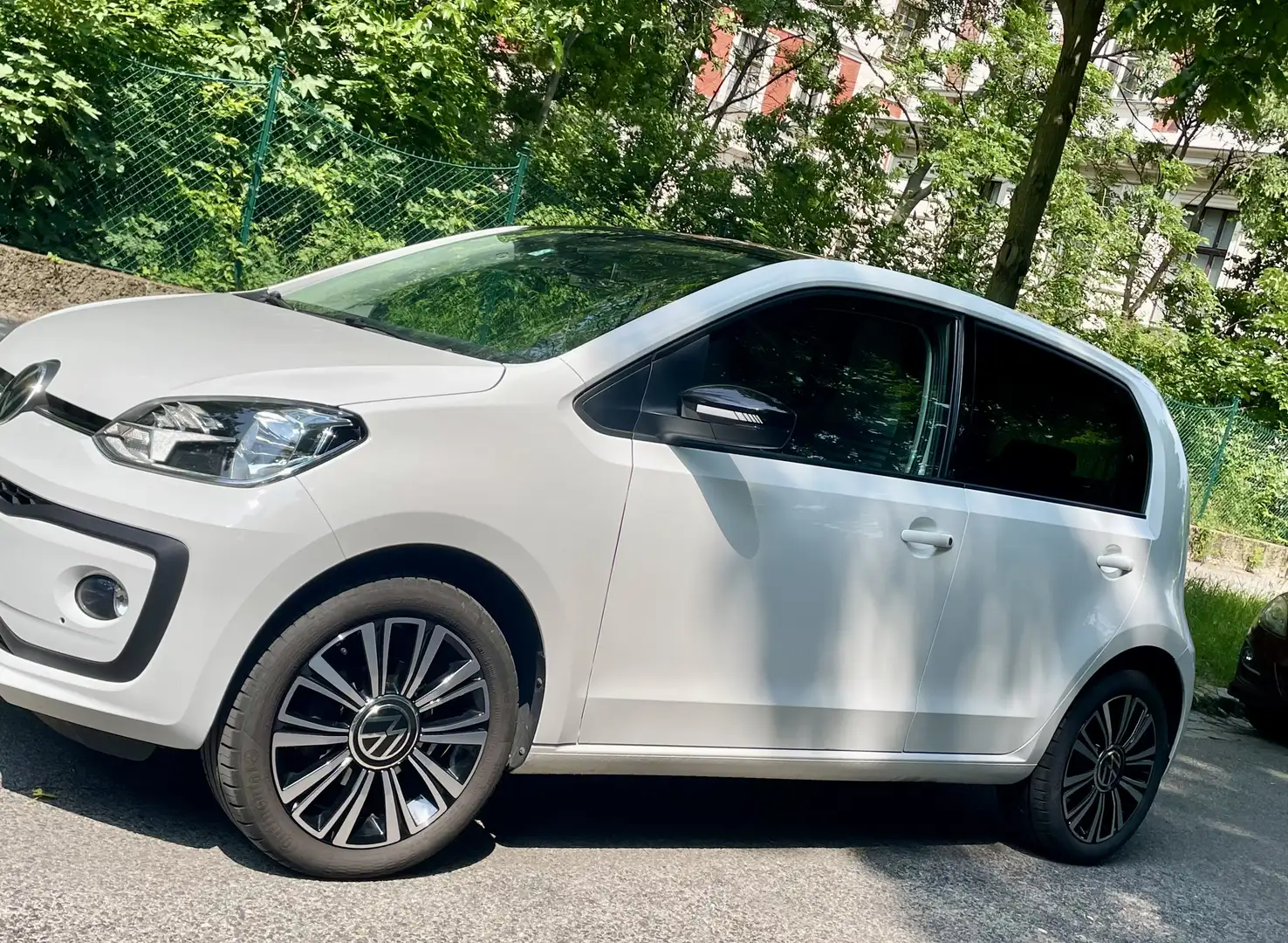 Volkswagen up! Up 1,0 TSI black style - 2