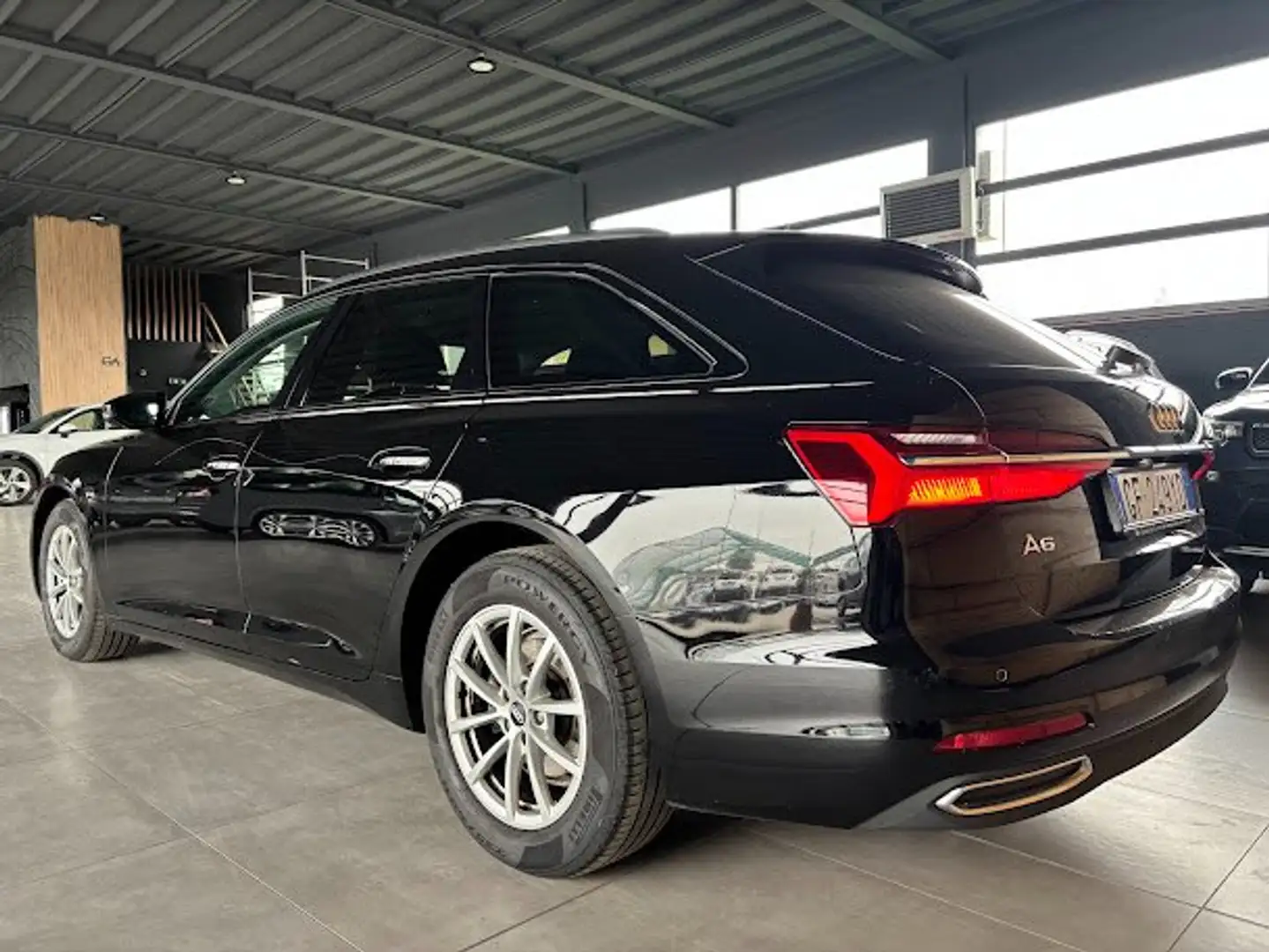 Audi A6 Avant 4.0 tdi mhev Business quattro  s-tronic Nero - 2