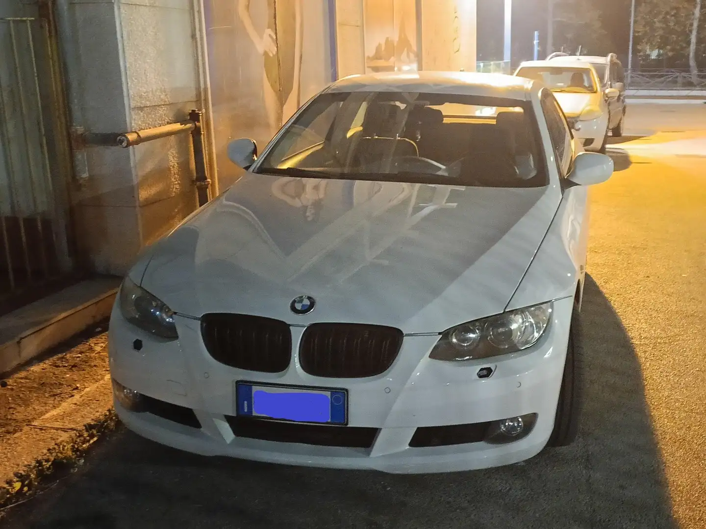 BMW 320 320d Coupe Eletta 177cv Bianco - 2