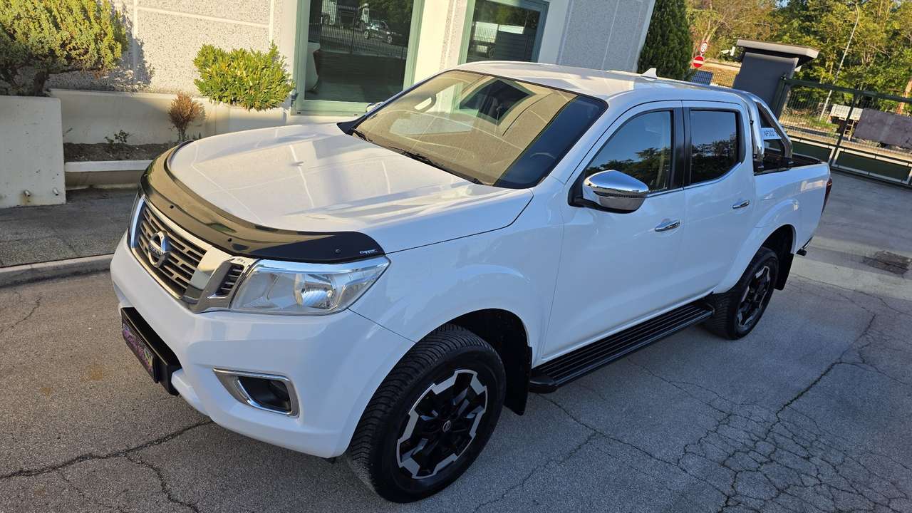 Nissan Navara 2.3 4wd 163cv garanzia fatturabile