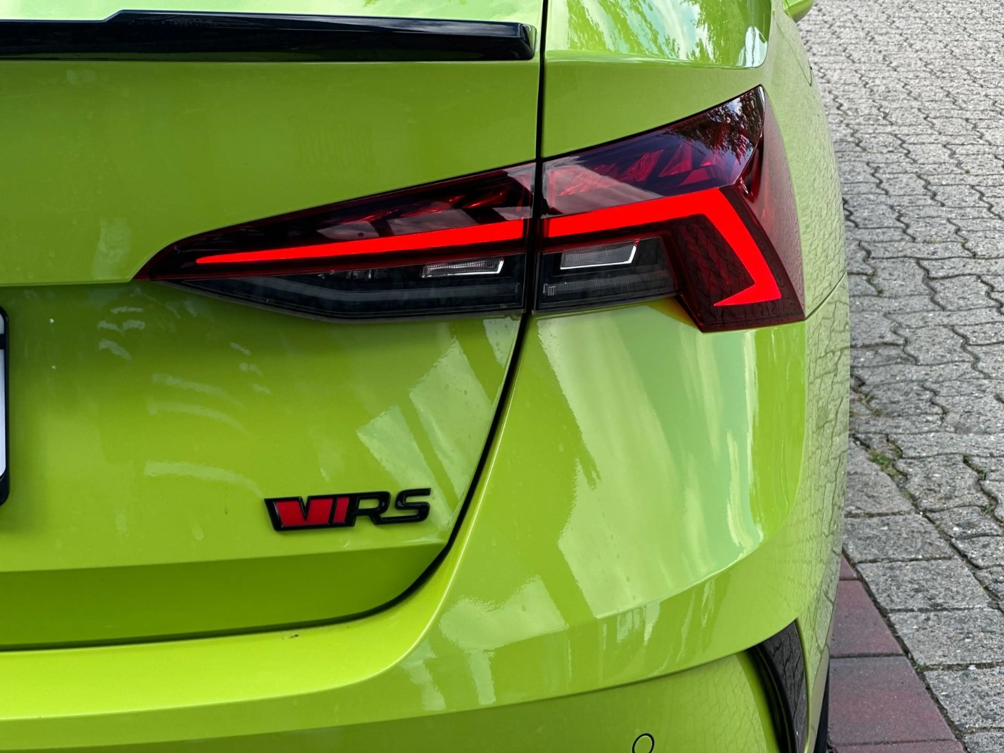 Skoda Octavia 2.0 TSI RS Lim.*STANDH*MATRIX*HUD*AHK* — photo 10