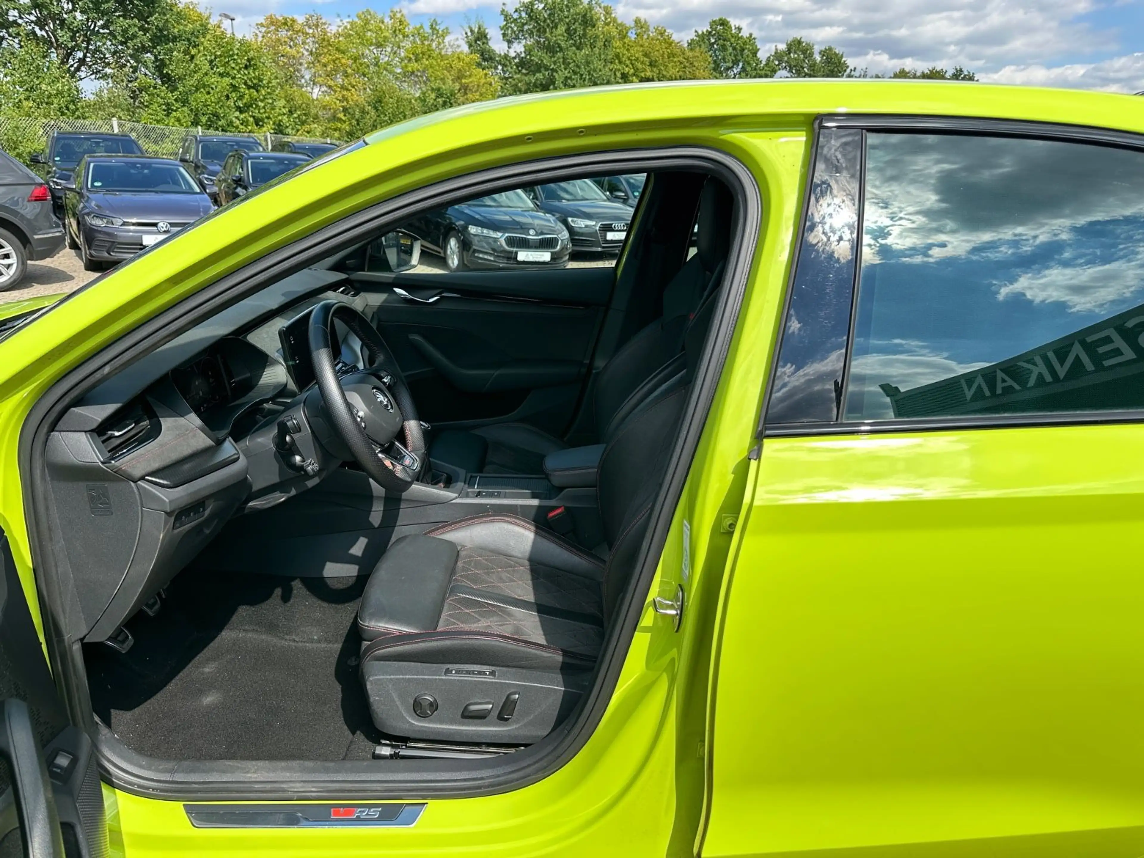 Skoda Octavia 2.0 TSI RS Lim.*STANDH*MATRIX*HUD*AHK* — photo 11