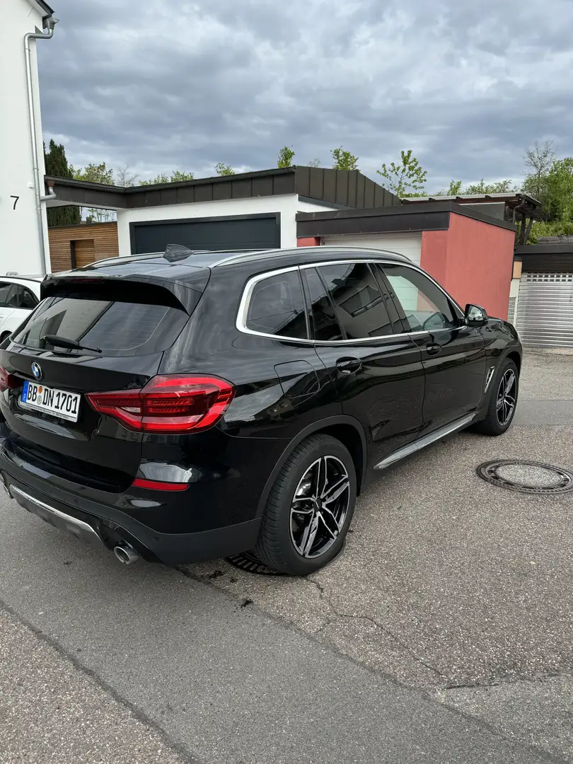 BMW X3 xDrive 30 d Luxury Line Schwarz - 1