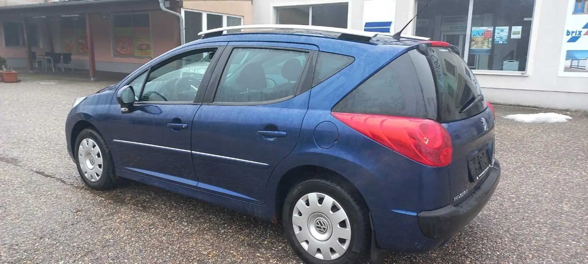 Peugeot 207 SW Active 1,6 HDi 110 FAP Blau - 2