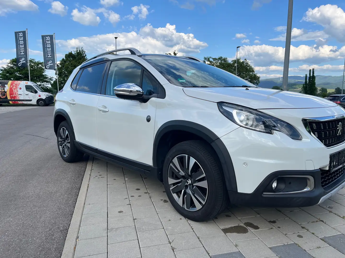 Peugeot 2008 Crossway Weiß - 2