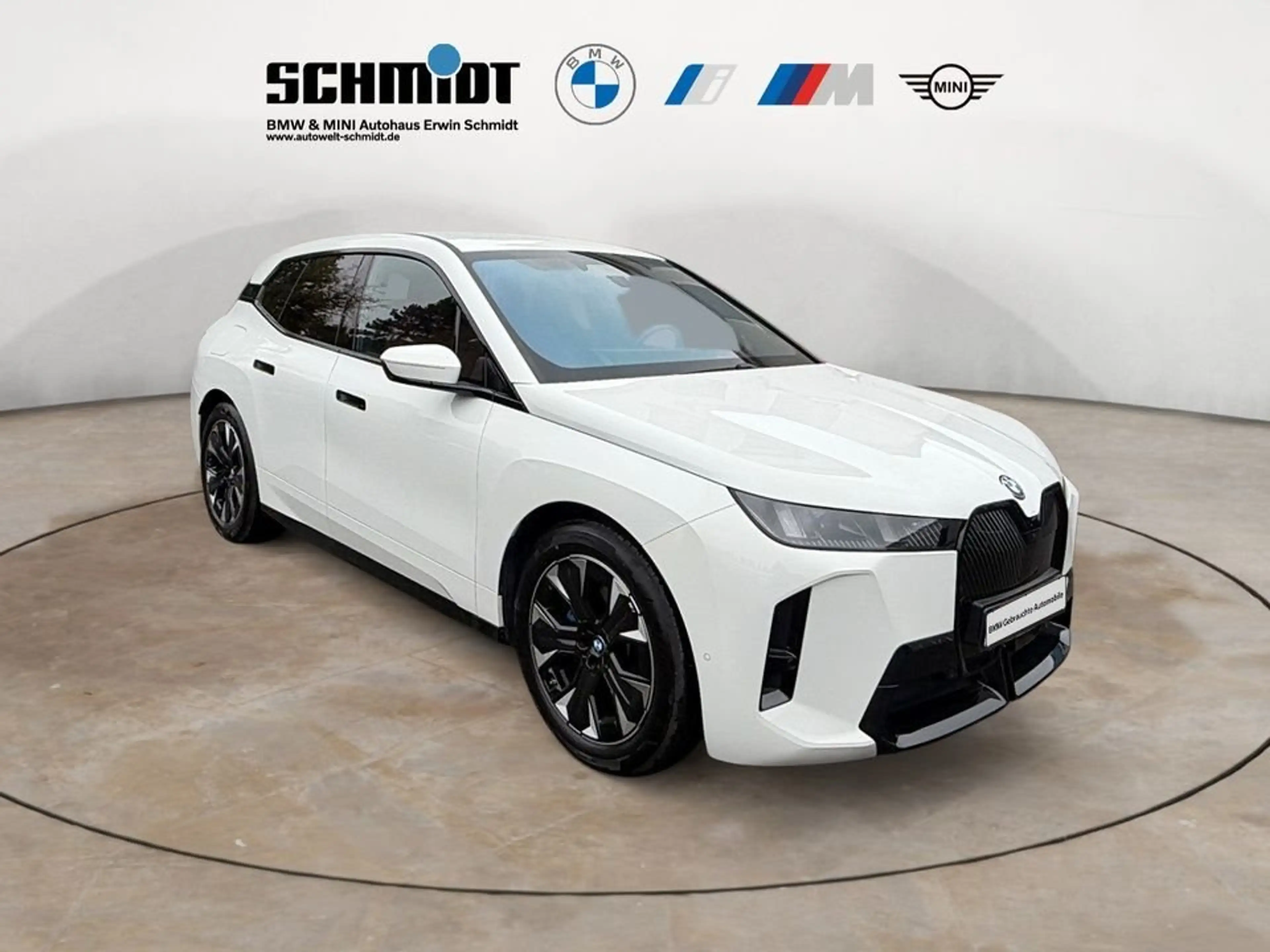 BMW iX xDrive45 M Sport + GARANTIE-bis-10.2030 — photo 9