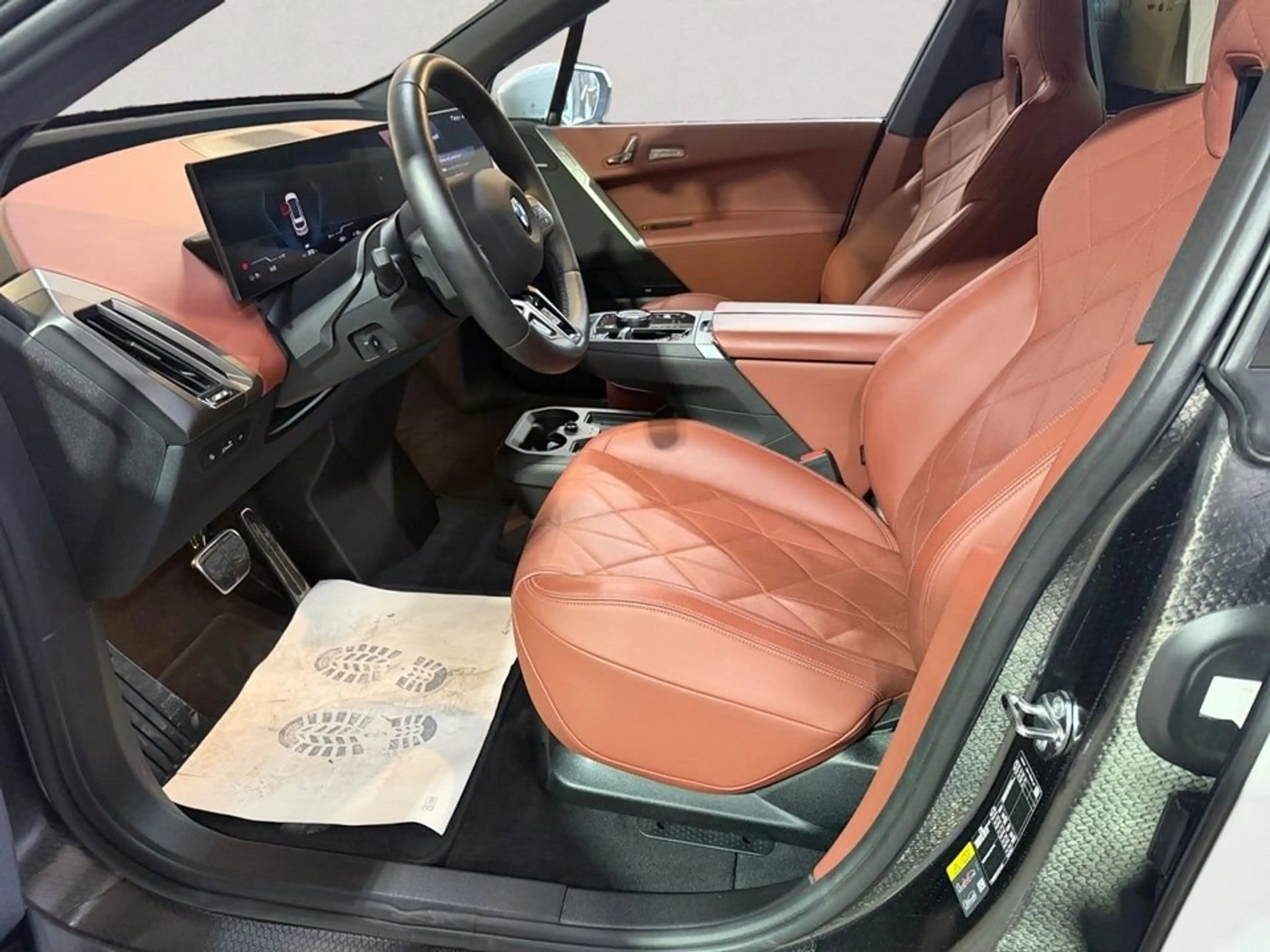 BMW iX xDrive45 M Sport + GARANTIE-bis-10.2030 — photo 11