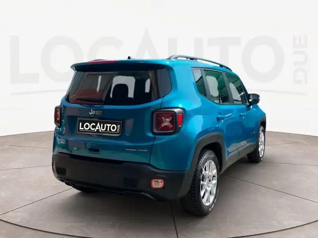 Jeep Renegade view 4