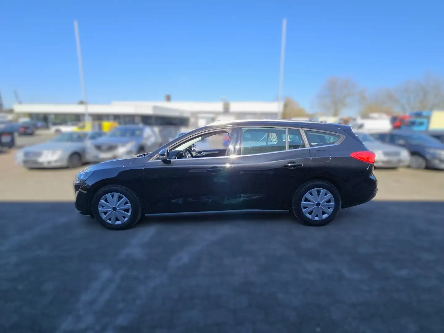 Ford Focus COOL+TÜV NEU Zwart - 2