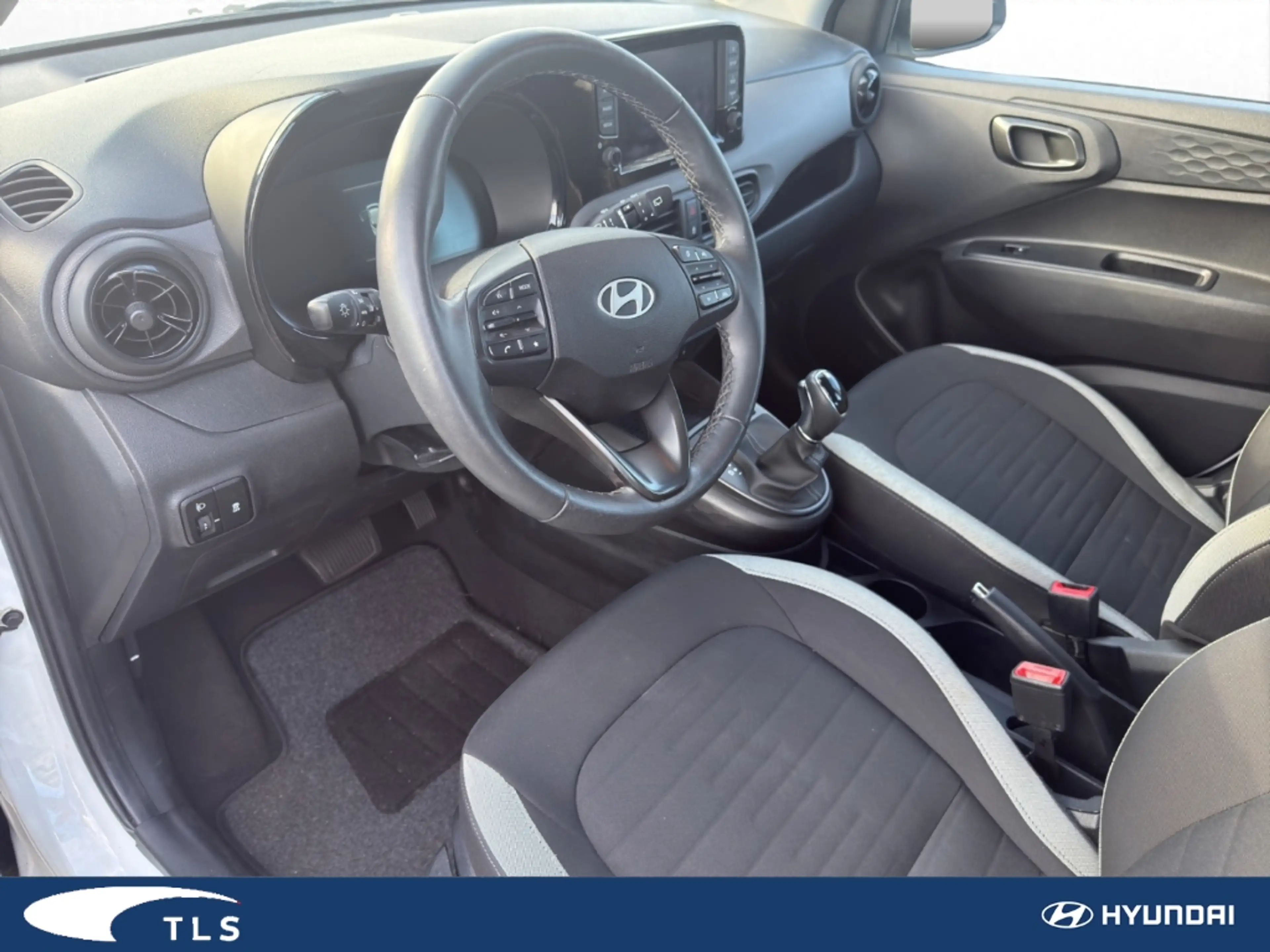 Hyundai i10 Trend Navi Apple CarPlay Android Auto Klimaautom M — photo 10