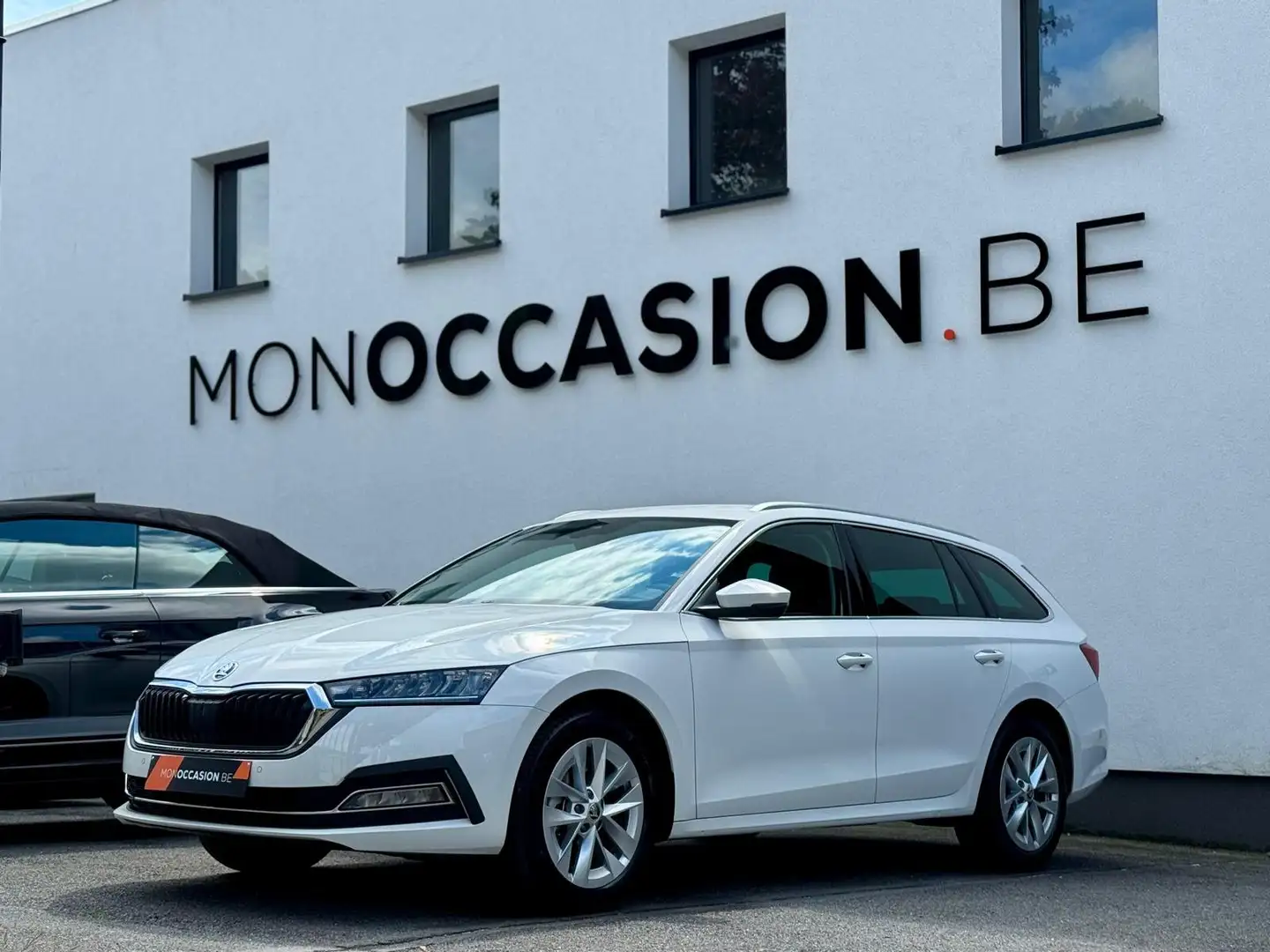 Skoda Octavia SW 2.0 TDI COCKPIT PHARES LED GPS CARPLAY Blanc - 1