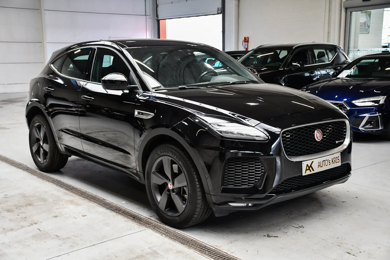 Jaguar E-Pace E-Pace P200 AWD R-Dynamic Automaat - NAVI / CAMERA Noir - 2