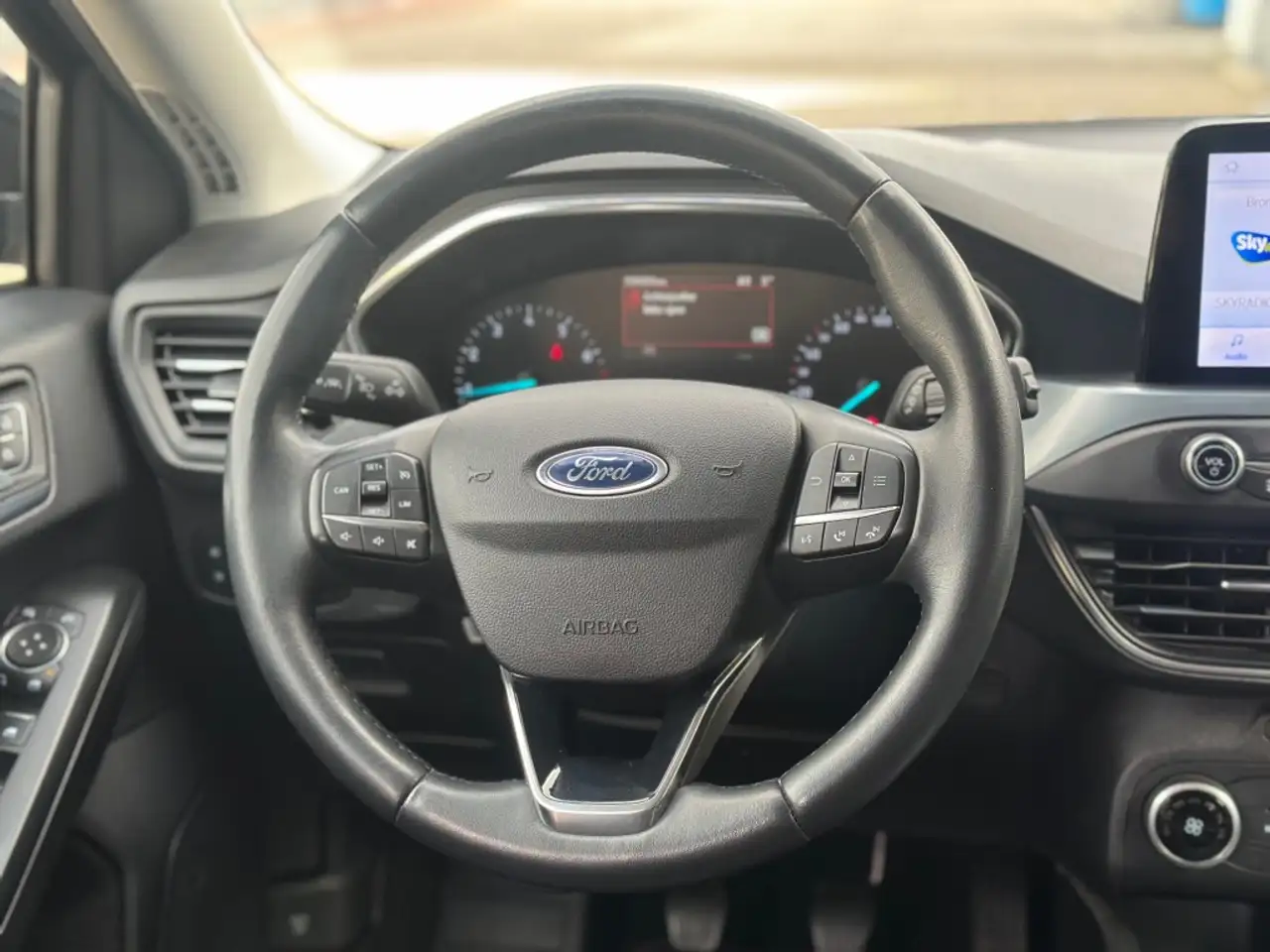 Ford Focus 1.0 Ecoboost Wagon Active Business '' Trekhaak C, миниатюра 16