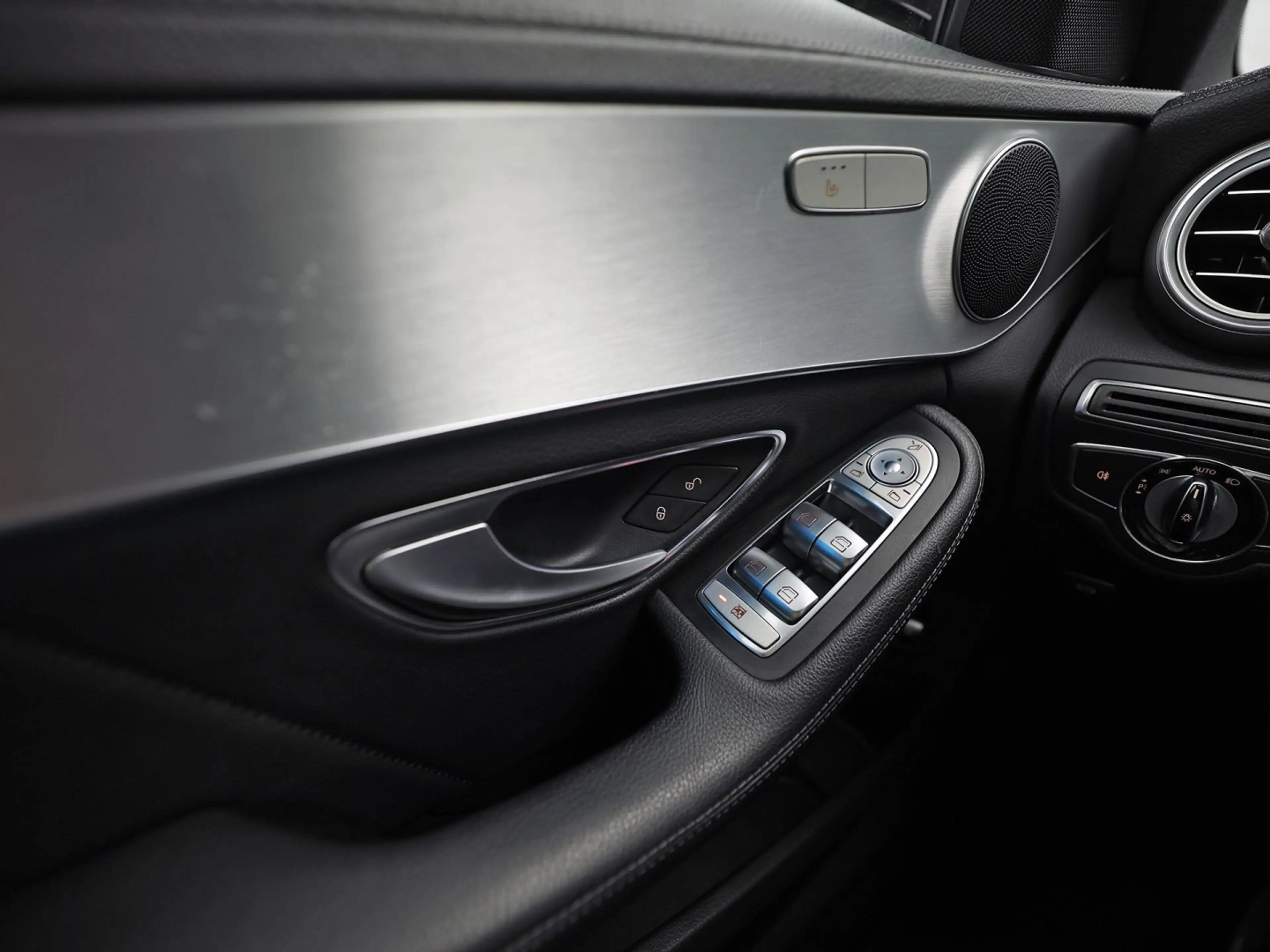 Mercedes-Benz C 250 AMG Sport 211Pk Automaat (NAVIGATIE, RODE REMKLAUW — photo 24