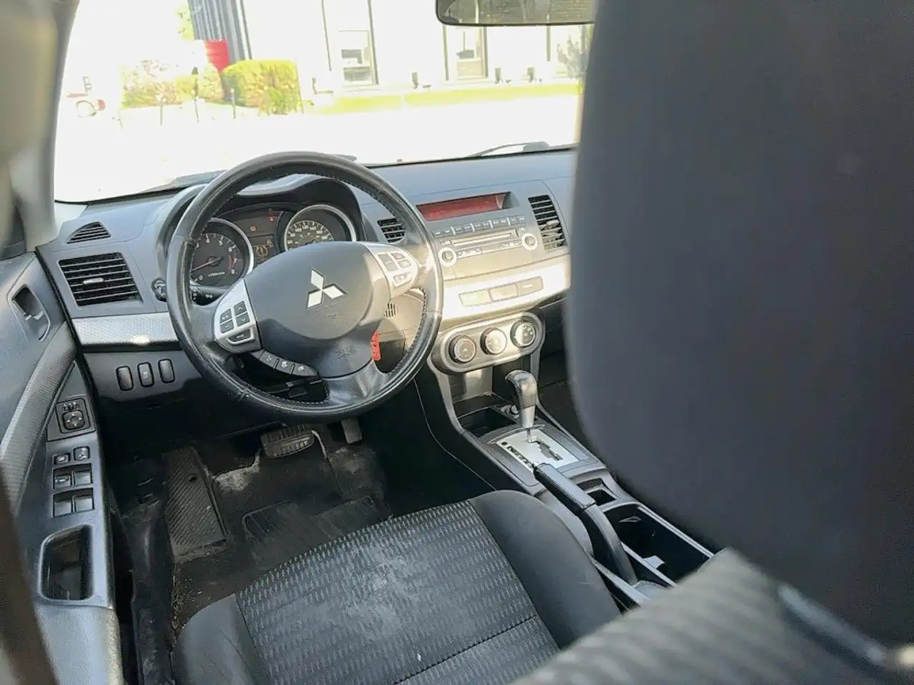Mitsubishi Lancer снимка Mitsubishi Lancer