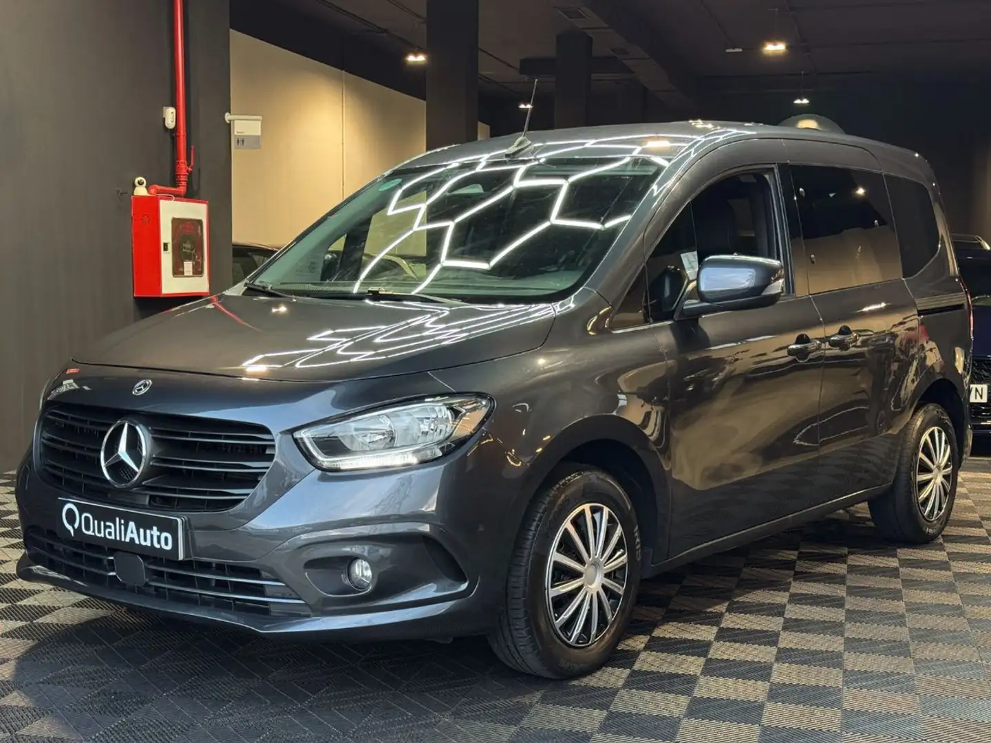 Mercedes-Benz Citan Tourer 110CDI Base Gris - 2