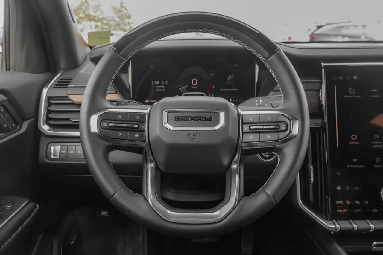 GMC Acadia снимка GMC Acadia