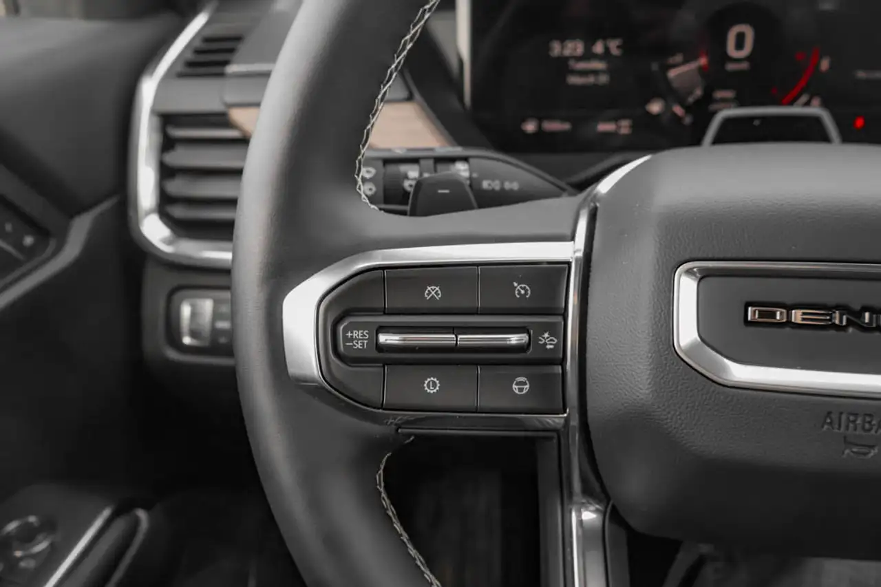 GMC Acadia снимка GMC Acadia