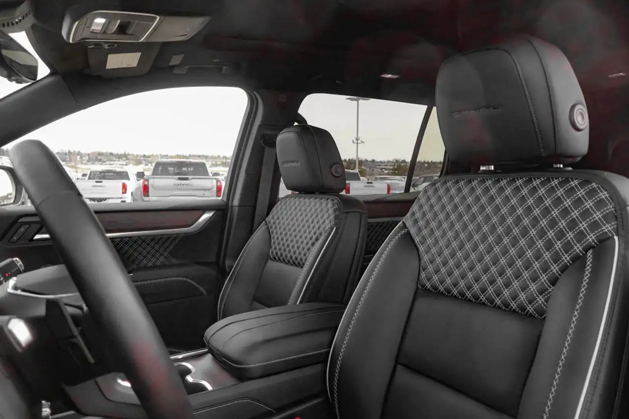 GMC Acadia снимка GMC Acadia