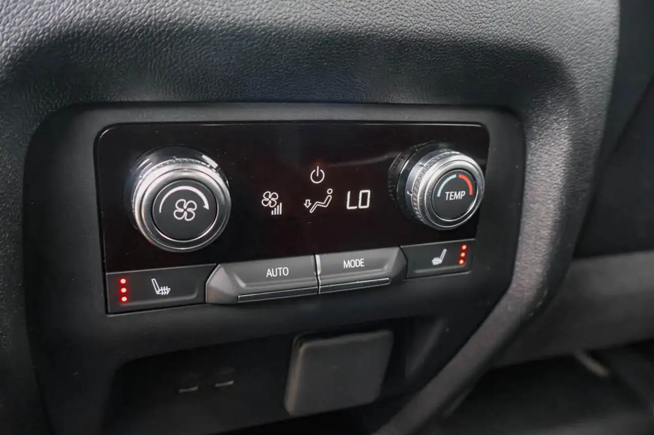 GMC Acadia снимка GMC Acadia