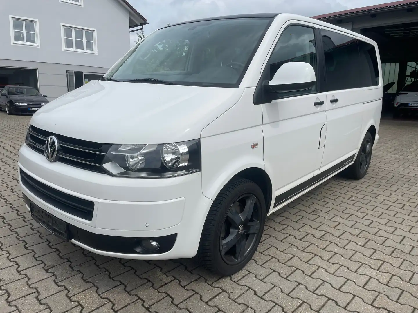 Volkswagen T5 Multivan Transporter T5 TDI (BiTDI) DSG Edition 25 Weiß - 1