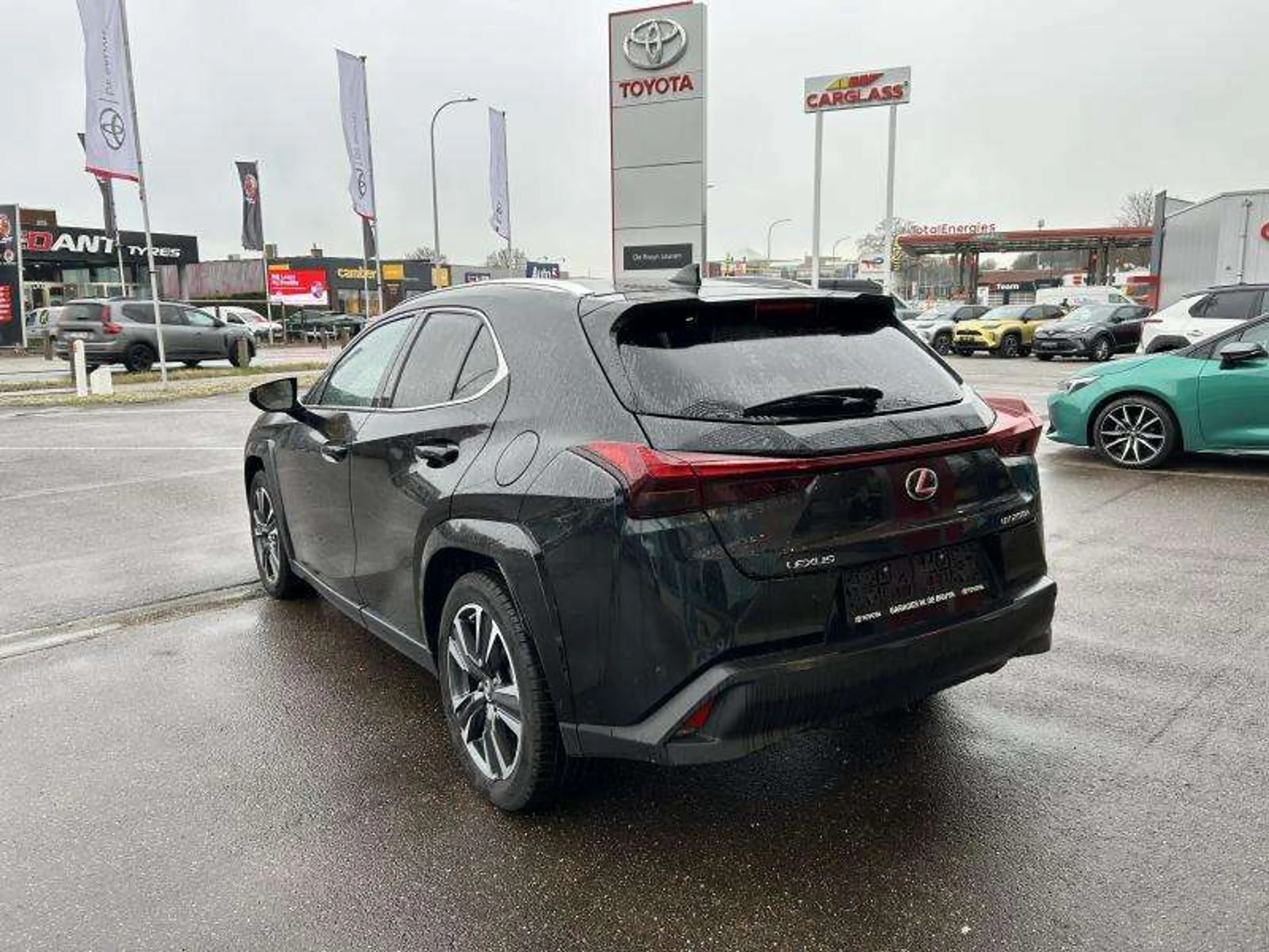 Lexus UX 250h Privilege Line — photo 5