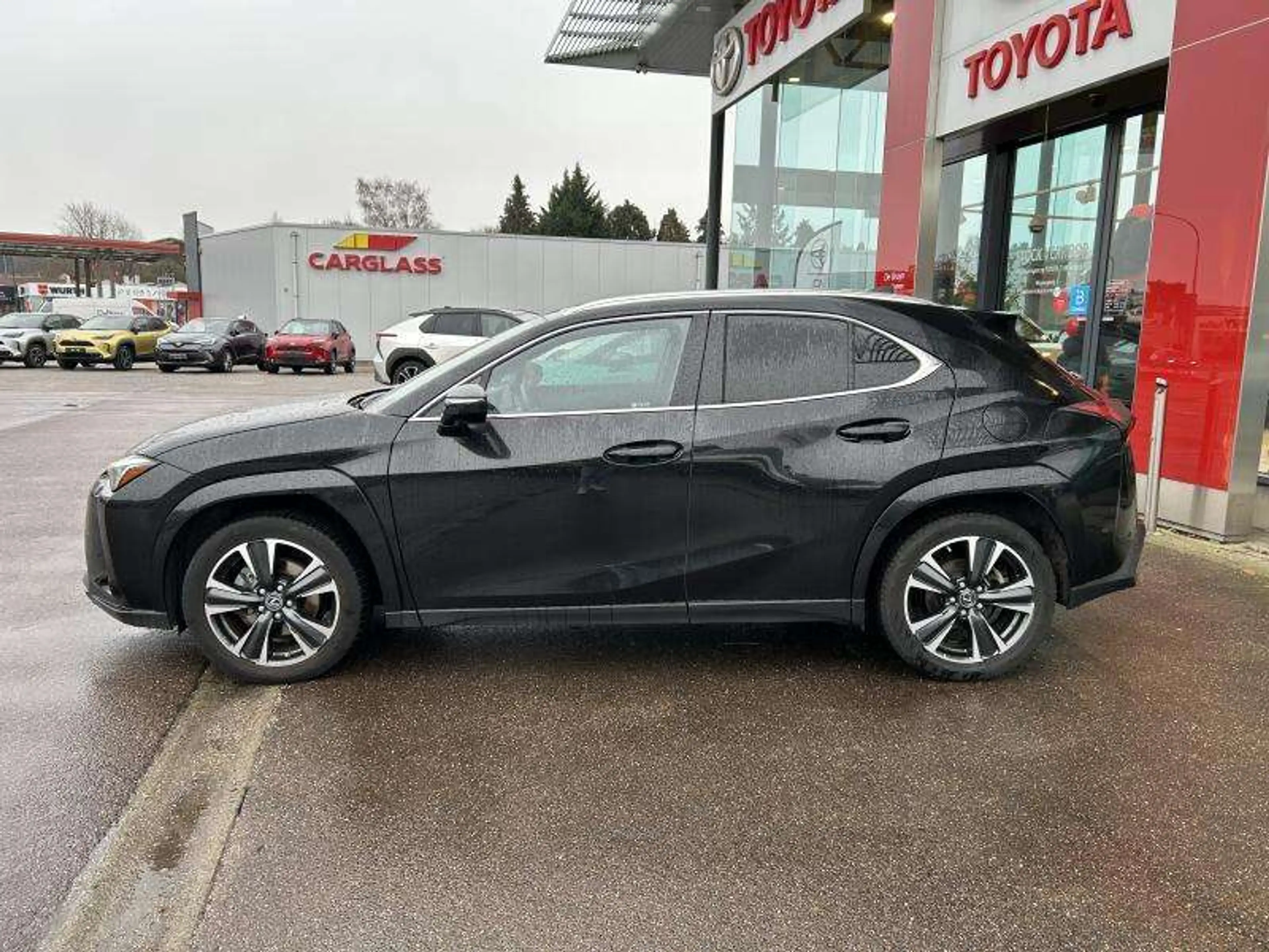 Lexus UX 250h Privilege Line — photo 10