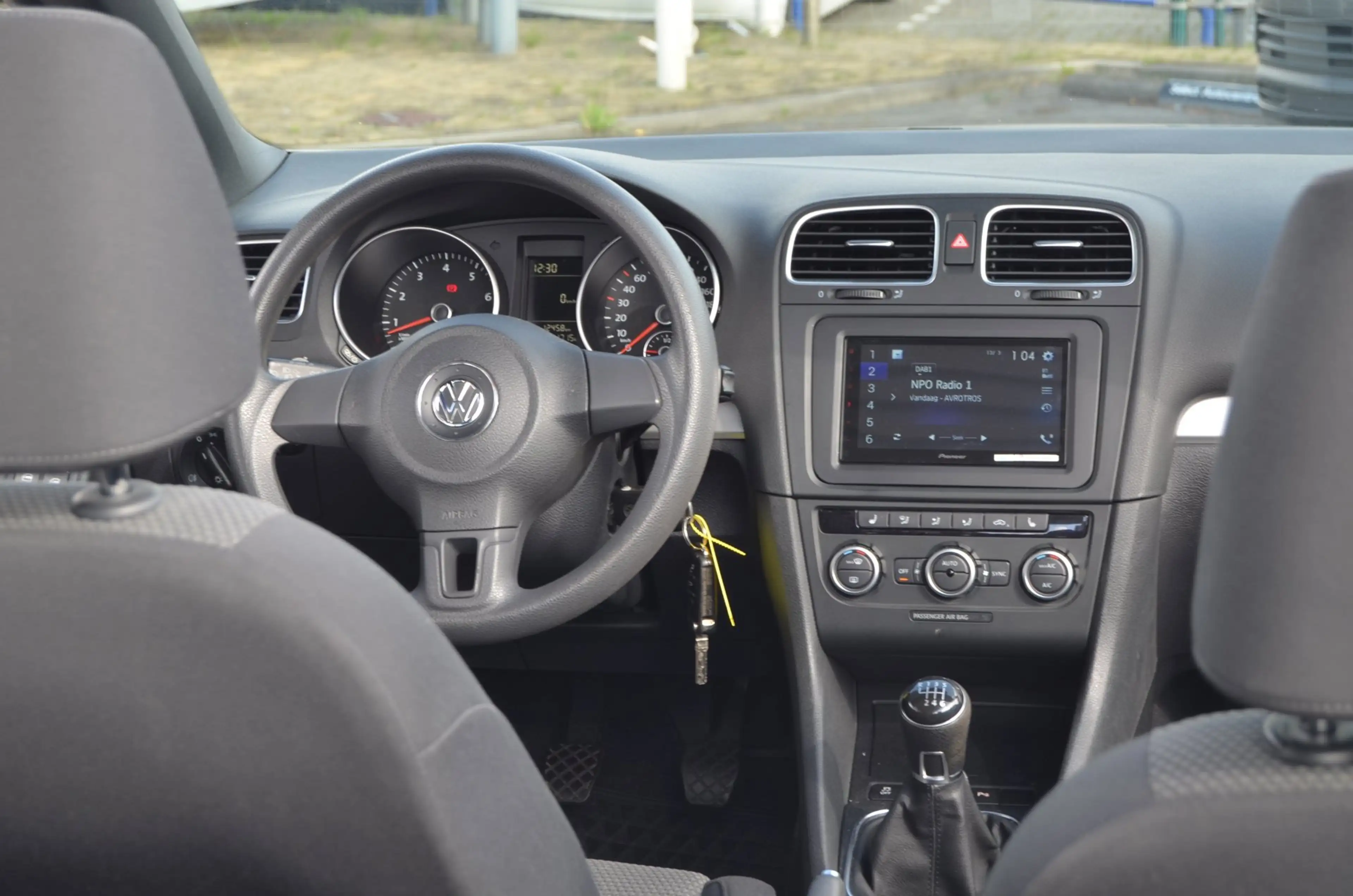 Volkswagen Golf Cabriolet 1.2 TSI BlueMotion|STOELVERW.|CARPLAY-NAVI|BLUETOO — photo 2