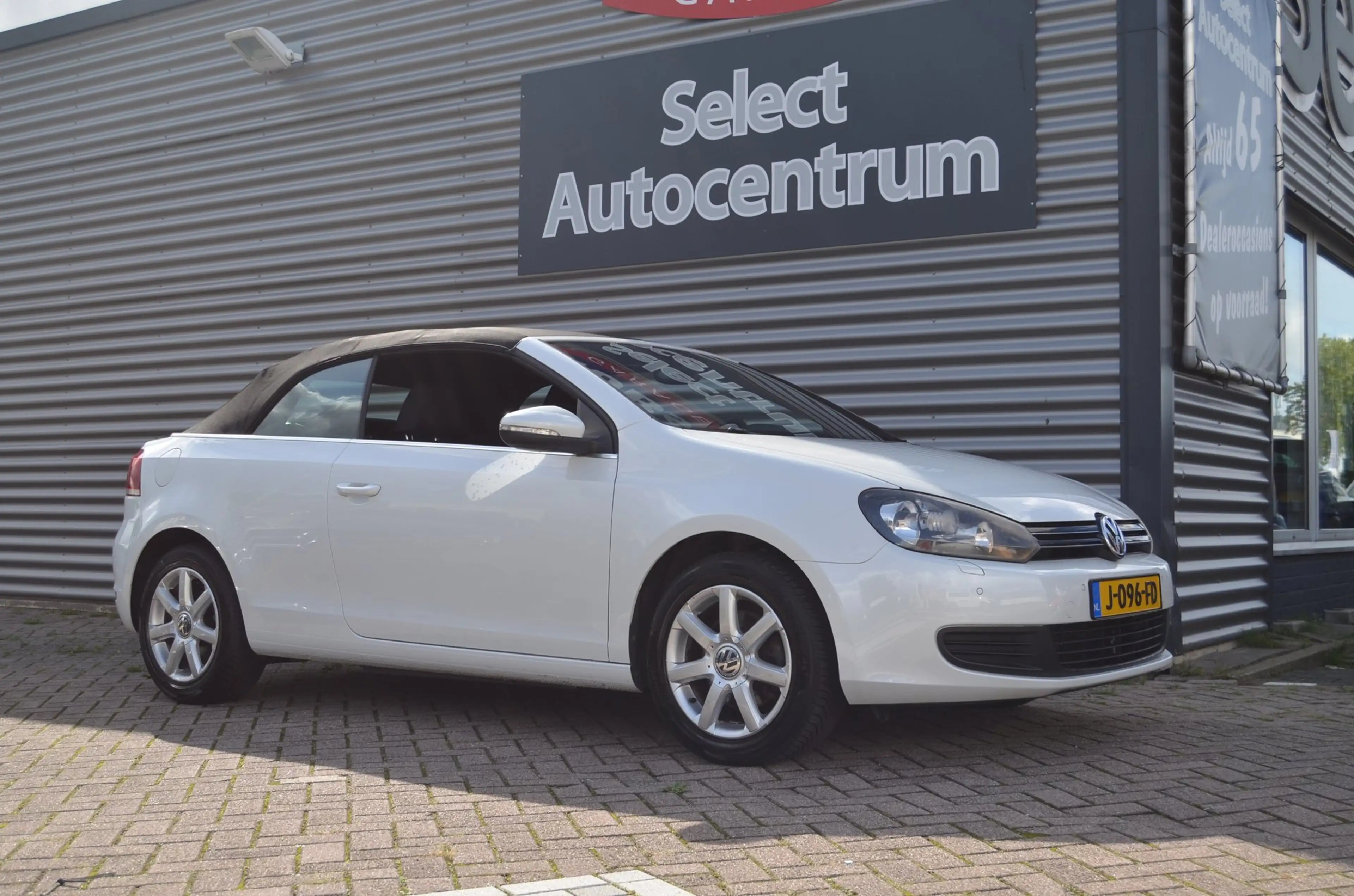 Volkswagen Golf Cabriolet 1.2 TSI BlueMotion|STOELVERW.|CARPLAY-NAVI|BLUETOO — photo 4