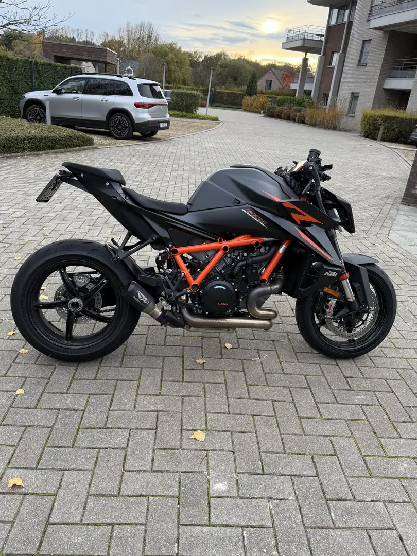 KTM 1390 Super Duke R - 2