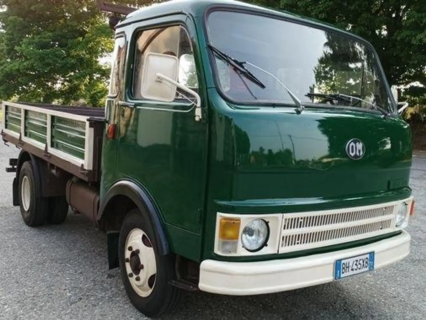 Oldtimer Fiat OM40/Iveco. Green - 2
